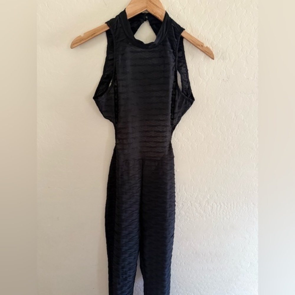 Elegant Black Sleeveless Jumpsuit